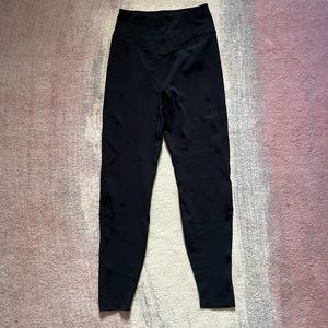 Le Ore Black Leggings